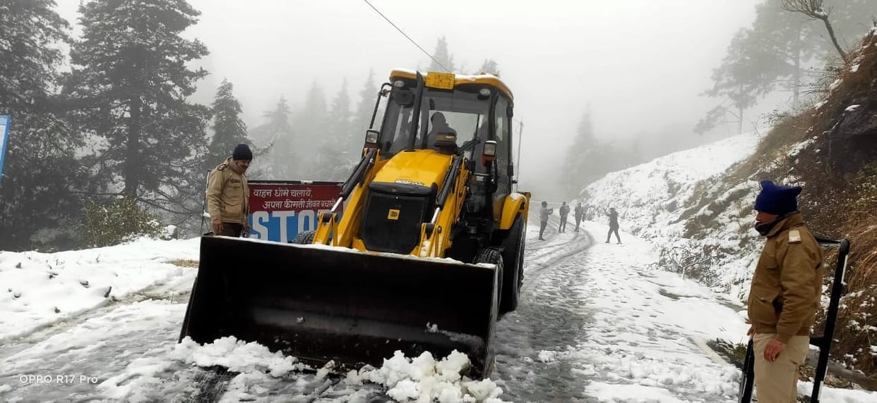Three routes including Kashipur-Buakhal highway closed due to snowfall