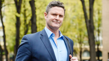 क्रिस केयर्न्स