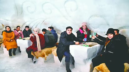 World's largest igloo restaurant built in Gulmarg