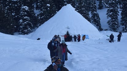 World's largest igloo restaurant built in Gulmarg