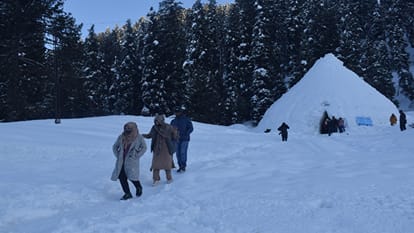 World's largest igloo restaurant built in Gulmarg