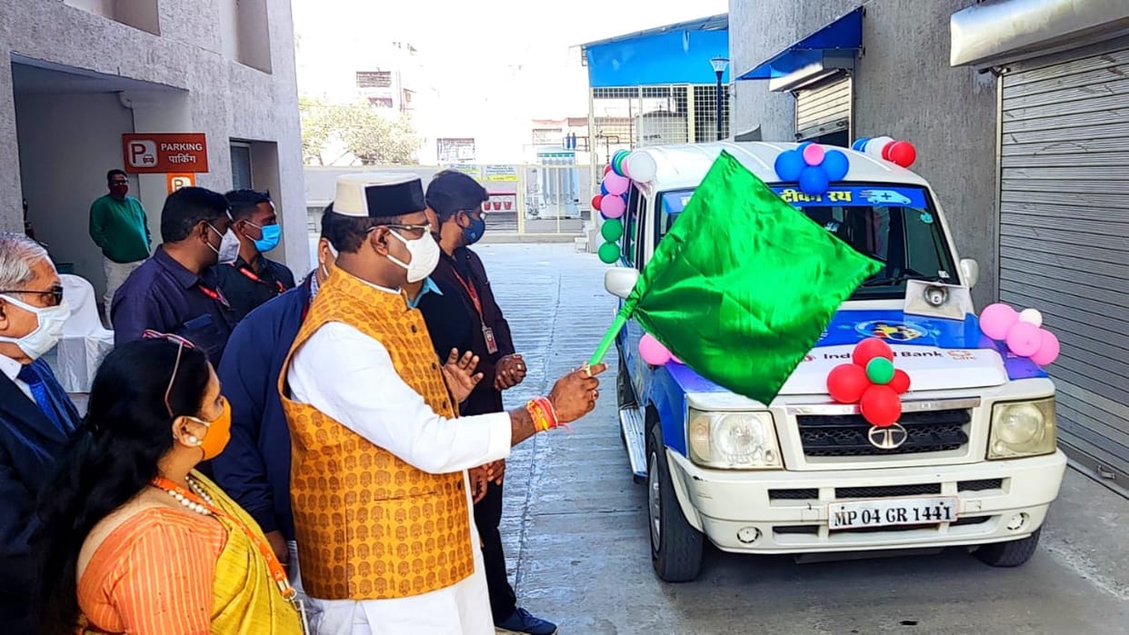 Bhopal: 5 vaccination chariots launched, people who get vaccination in Katju Hospital will be tested for BP, sugar and cancer