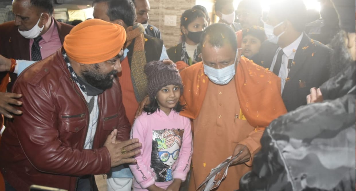 CM Yogi darshan worship at Shri Shri Gopal temple gorakhpur