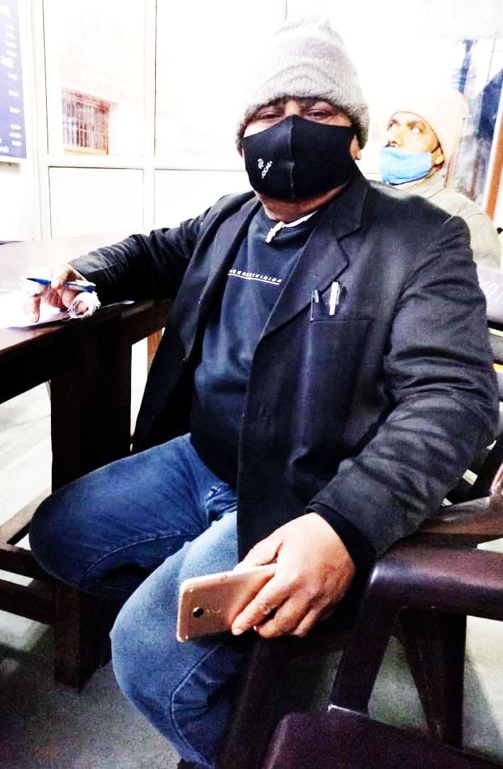 Advocate injured after being hit by Chinese manjha, uproar