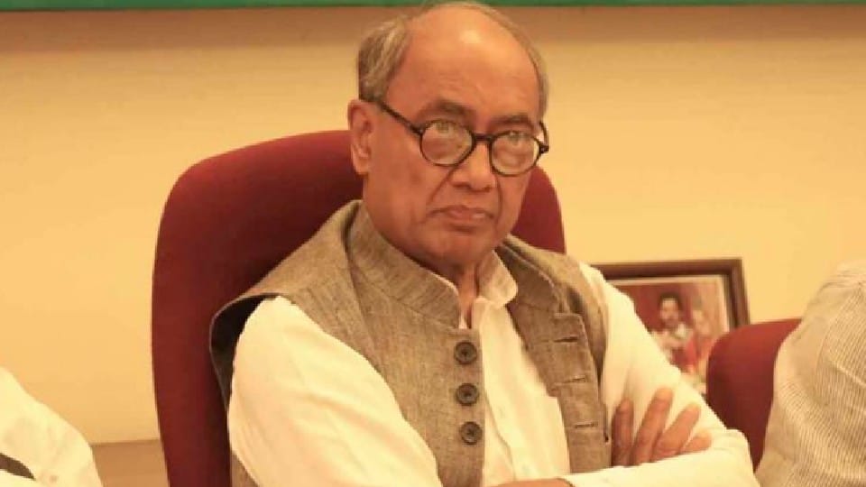 Digvijay's letter politics: By writing a letter to the Lokayukta, BJP state president, targeting the mineral minister