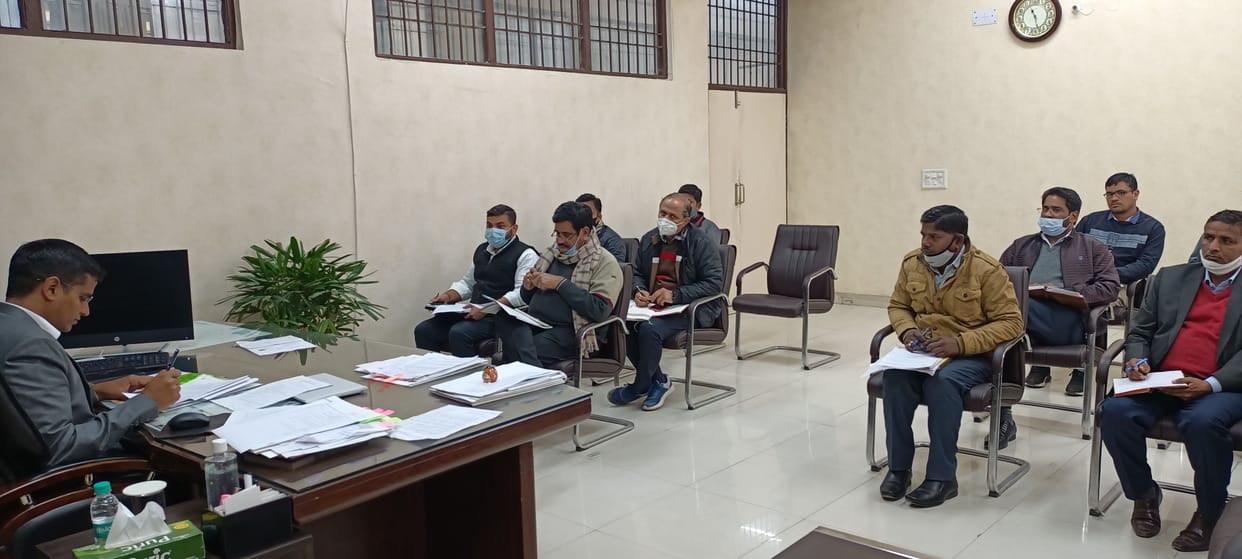 Get the boundary wall of the parks repaired and cleaned, the District Municipal Commissioner gave instructions to the officials of the Municipal Council