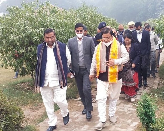 All the parks should be beautified, the civic minister visited the city and took stock of the cleanliness