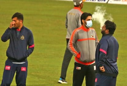 Mohammad Shahzad reprimanded for smoking in stadium in Bangladesh Premier League match