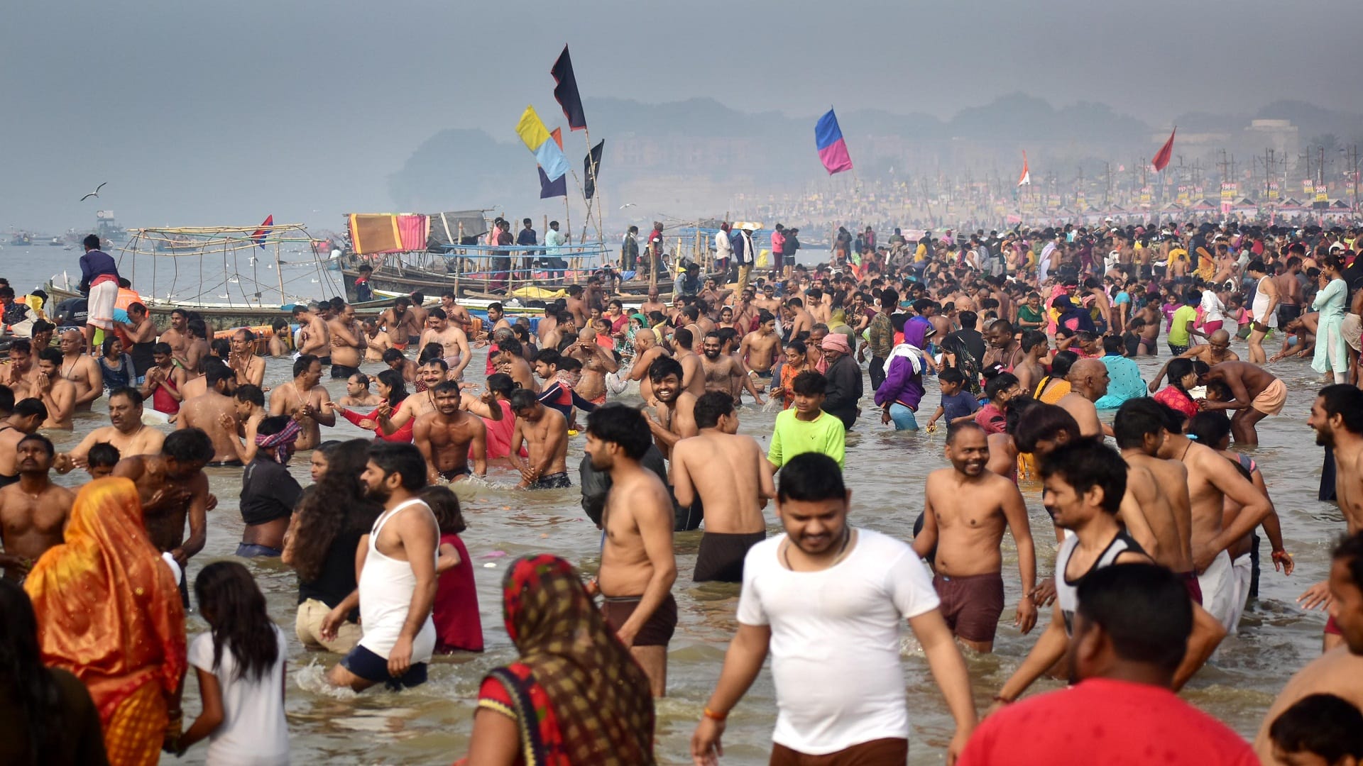 Magh Mela: Vasant Panchami bathing festival today, flood of faith gathered on the Sangam coast