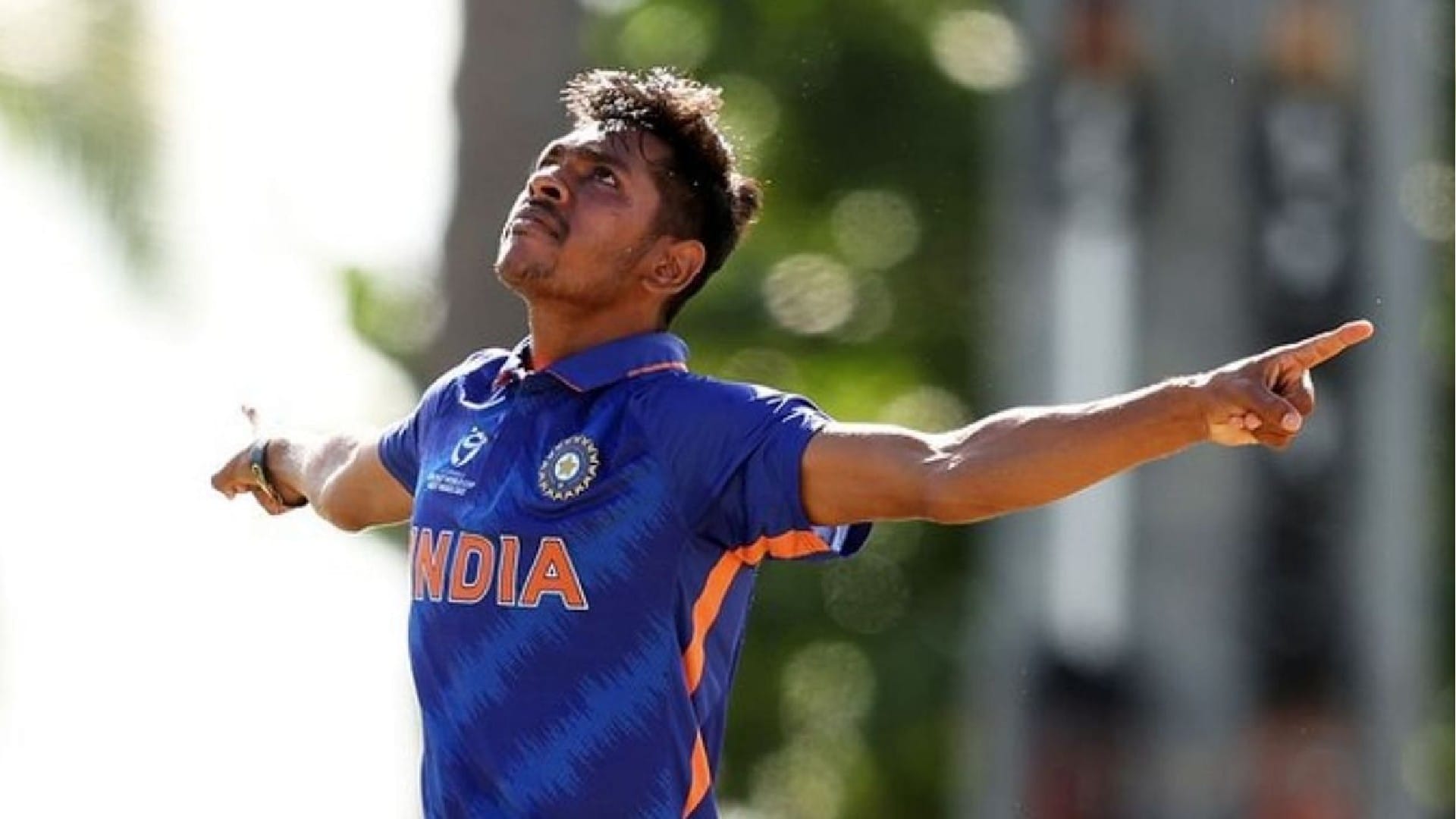 U19 World Cup crpf assistant sub inspector son Ravi Kumar become star bowler in Under-19 World Cup finally fulfills promise made to mother