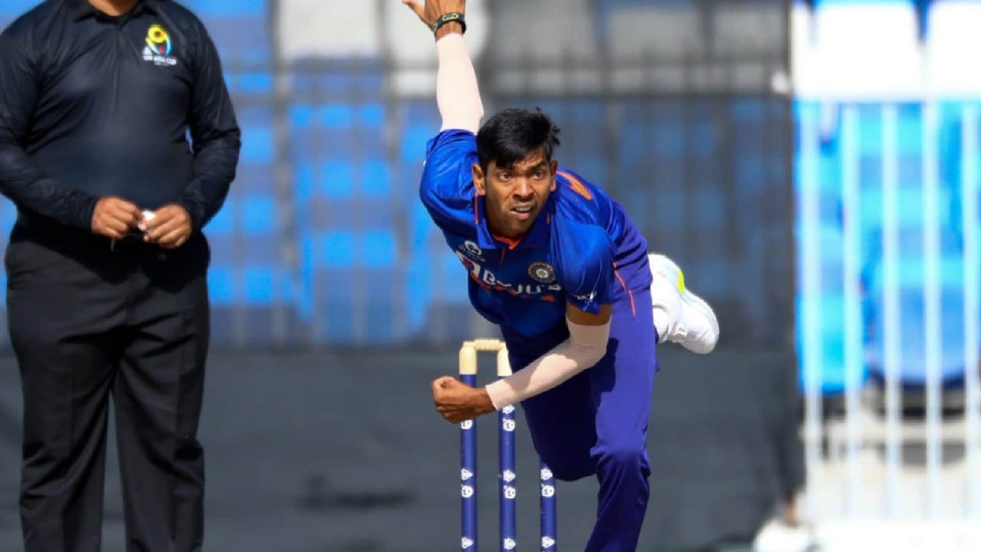 U19 World Cup crpf assistant sub inspector son Ravi Kumar become star bowler in Under-19 World Cup finally fulfills promise made to mother