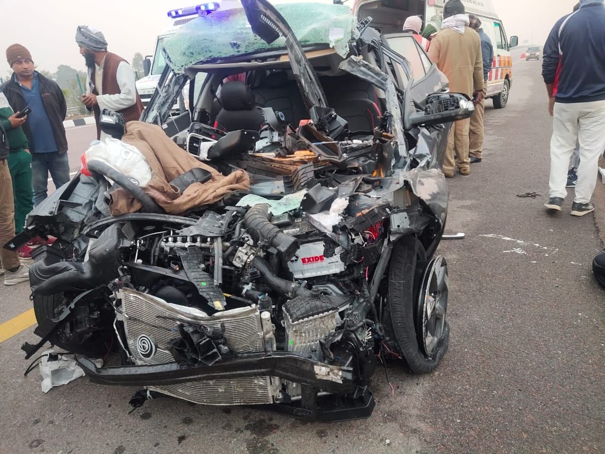 three died i n accident