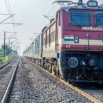 रेल यात्री अब ट्रेन में उठा सकेंगे मुफ्त इंटरनेट का लाभ