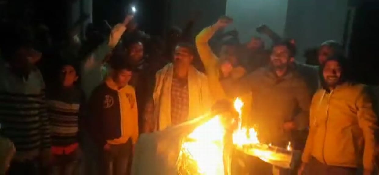 Ticket cut after nomination, uproar of SP  workers