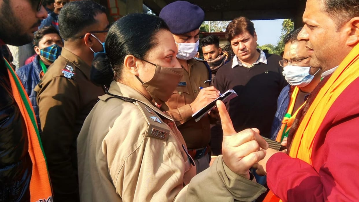 Uttarakhand Election 2022: Film actress and MP Locket Chatterjee convoy attacked