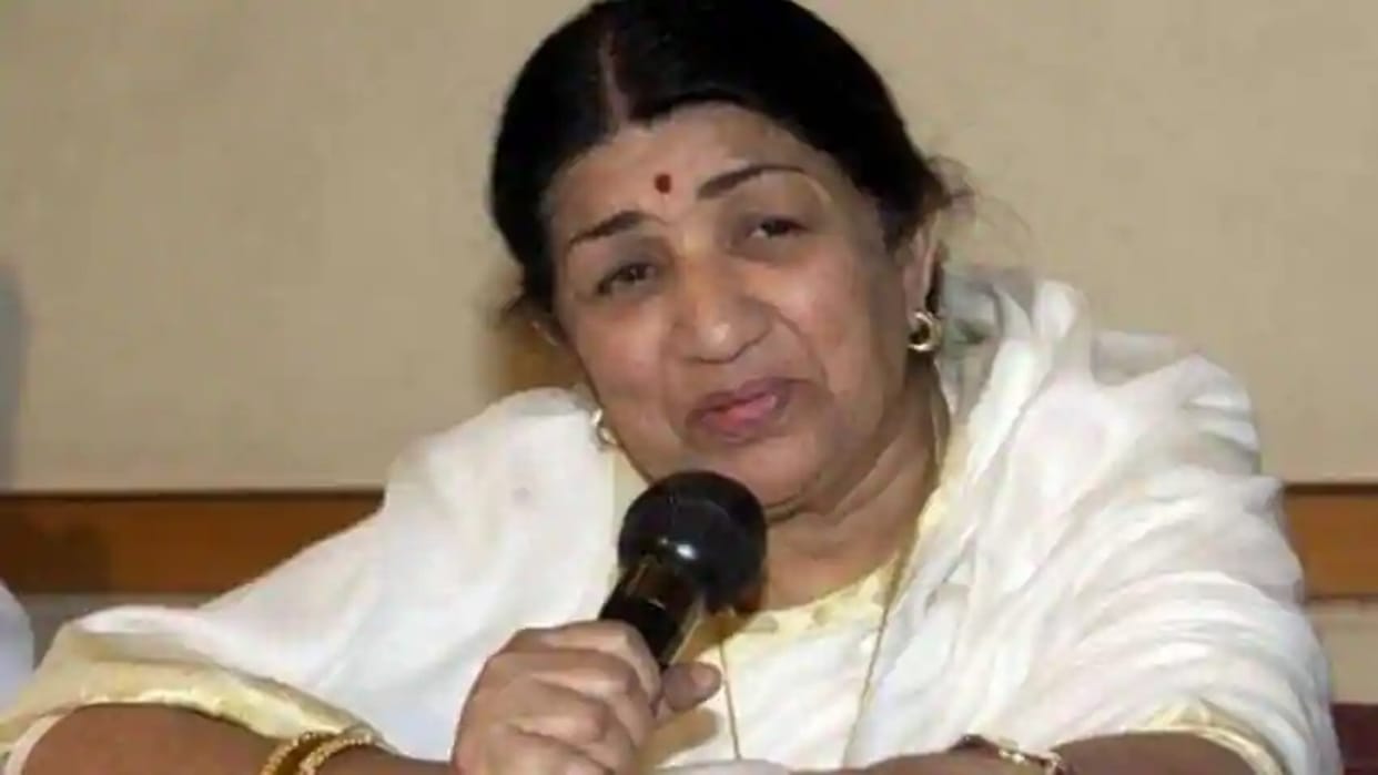 Lata Mangeshkar kept a waterless fast for victory against Pakistan during World Cup 2011, know full story