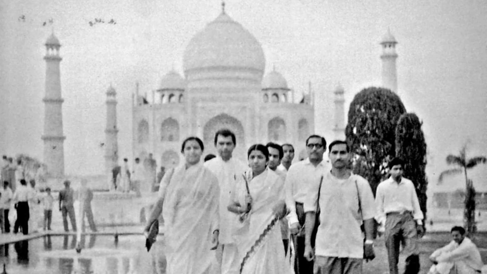 Lata Mangeshkar visited the Taj Mahal with siblings in 1965