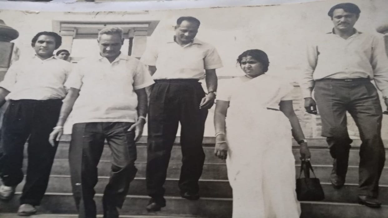 Death Of Legendary Singer Lata Mangeshkar Memory Of Mathura Nidhivan