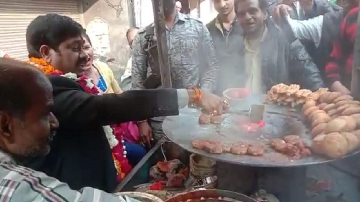 When the minister of Yogi government came out on public relations, Nandi started making chaat