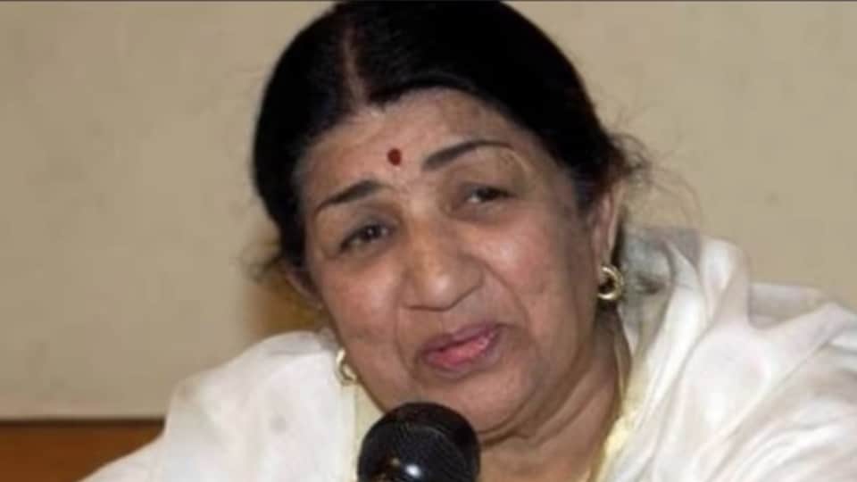 See Lata Mangeshkar date and year wise career graph