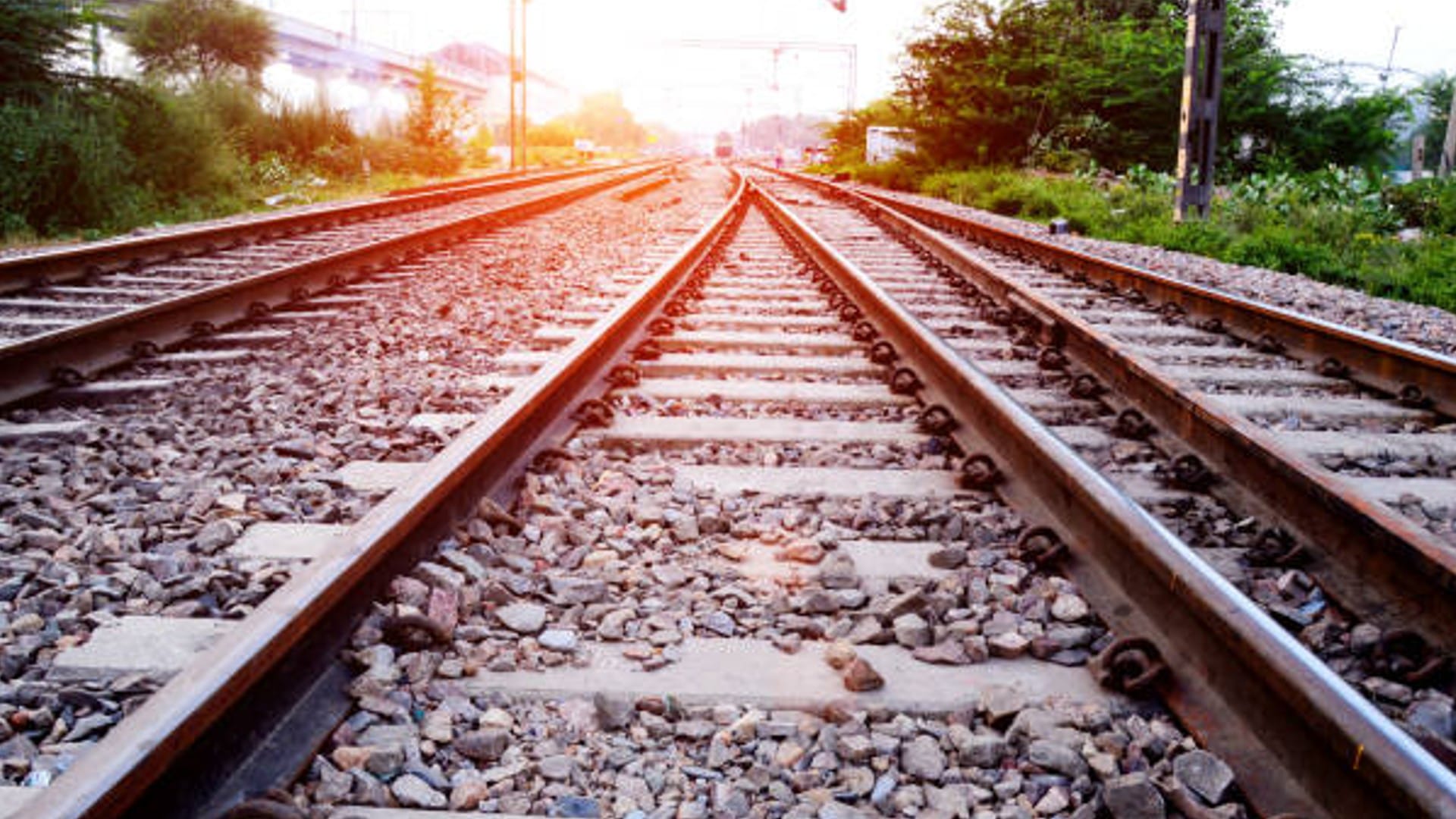Indian railway free wifi facility now you can take advantage of trains free internet services