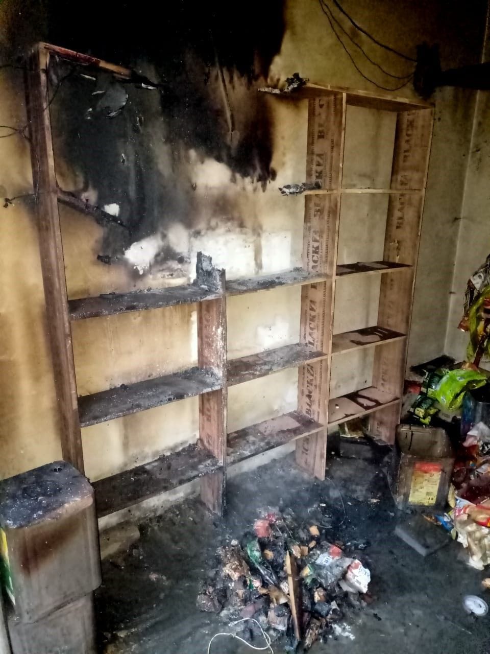 Hathras: Fire breaks out in grocery store, goods worth one lakh ashes