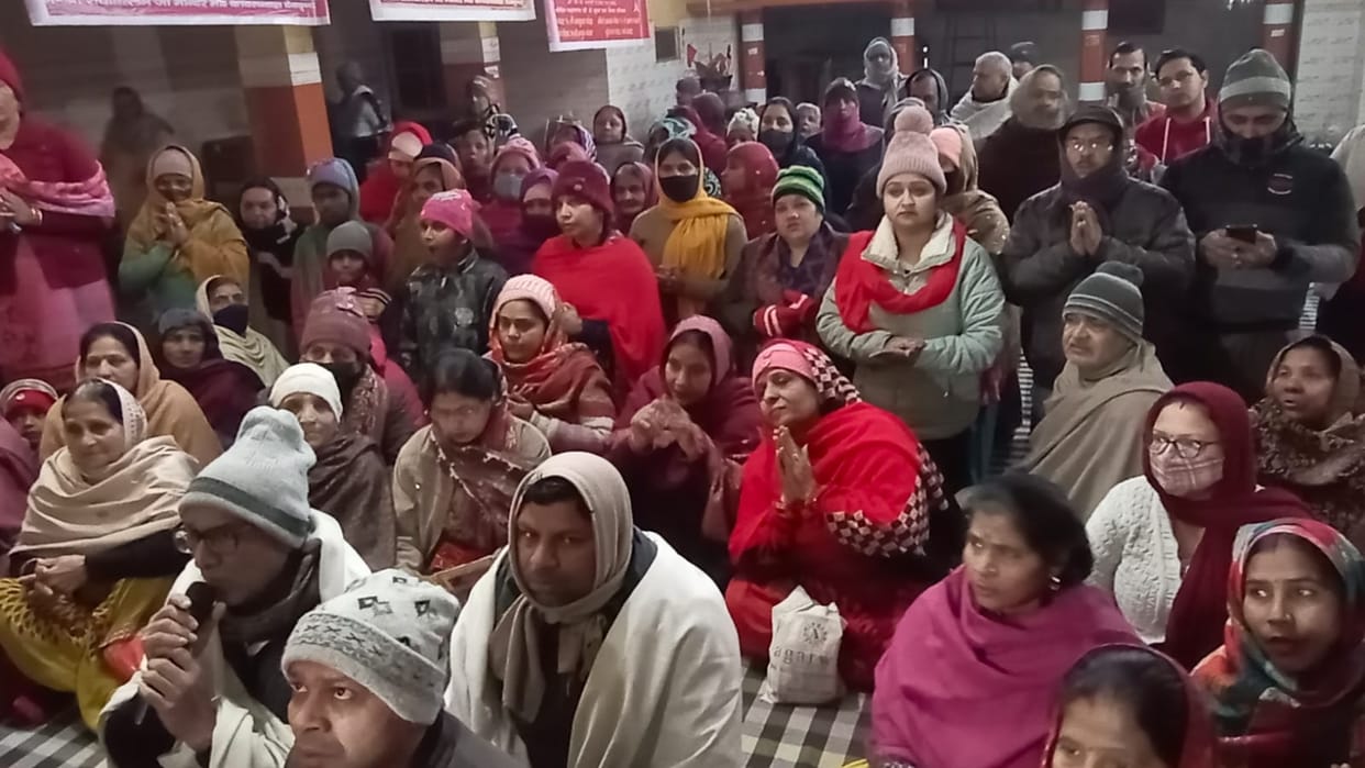 Vasantotsav took place in Shri Radha Vallabh Temple