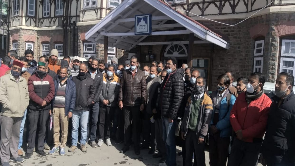 Contractors on strike from today in Himachal Pradesh: , development work stalled