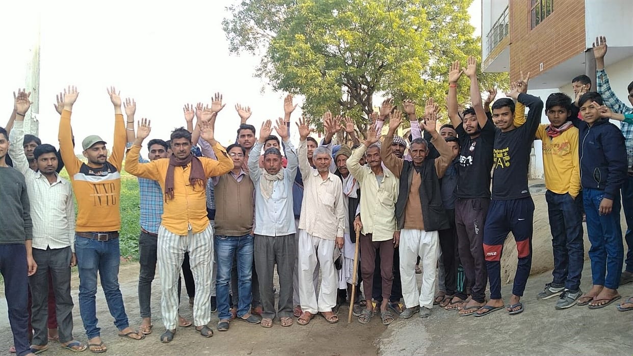 Hathras: No road, no water, protest in Nagla Brahmin