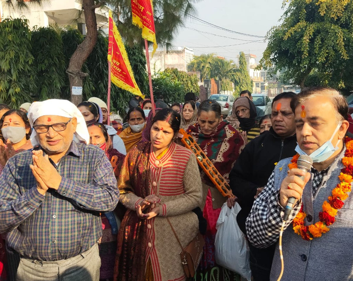 Devotees dance on the hymns of Shri Balaji