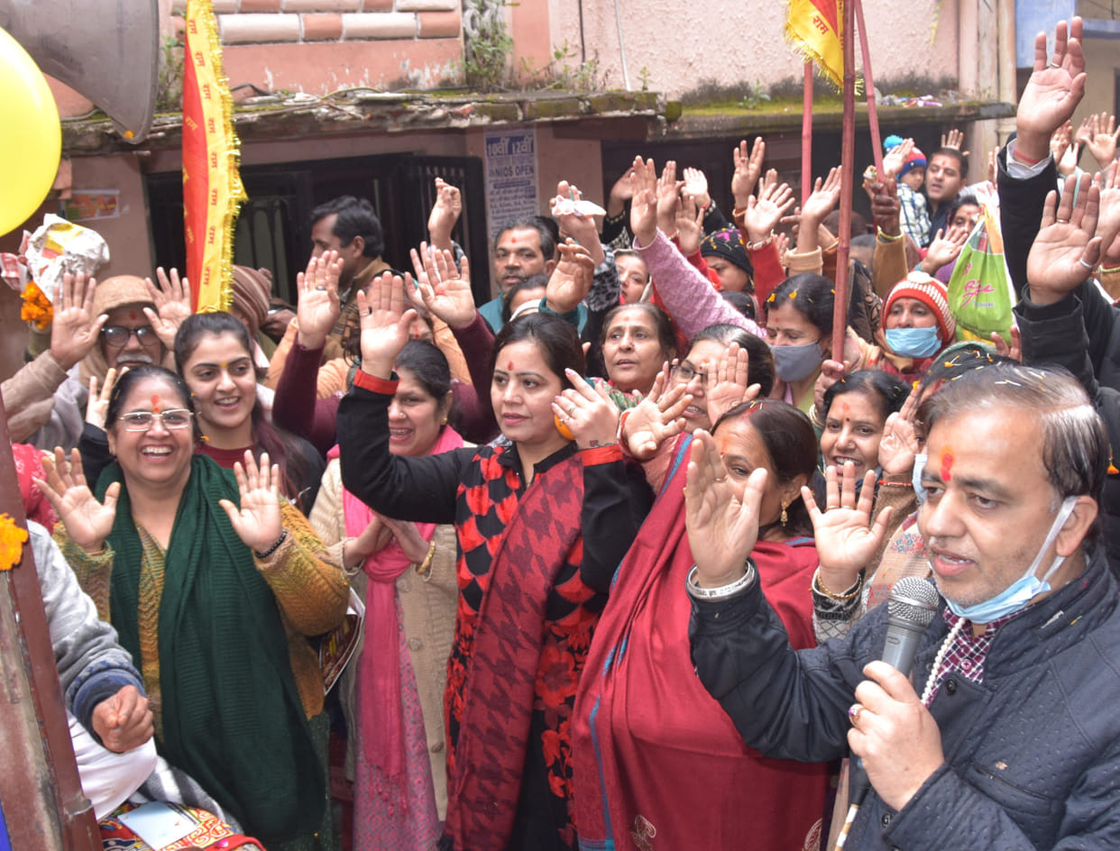 Devotees dance on the hymns of Shri Balaji