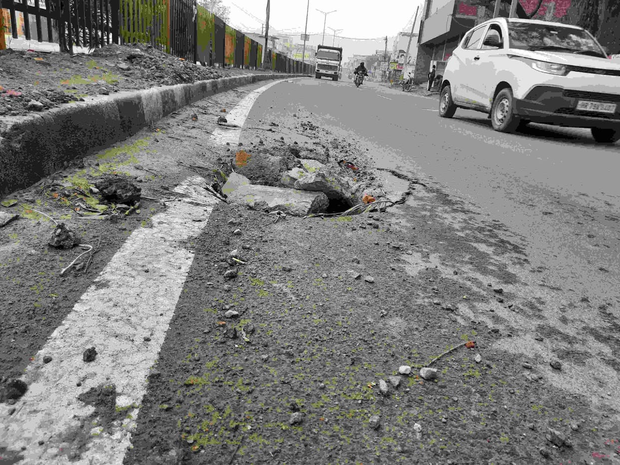 Murthal road made of 3.85 crores sunken in places, sewer line lids also broken