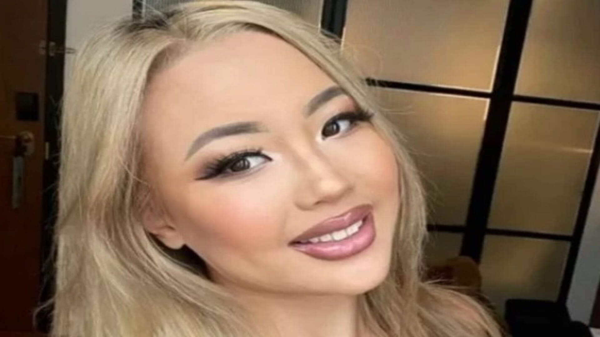 Model taken rented a special plane to do romance with her partner now she joined mile high club