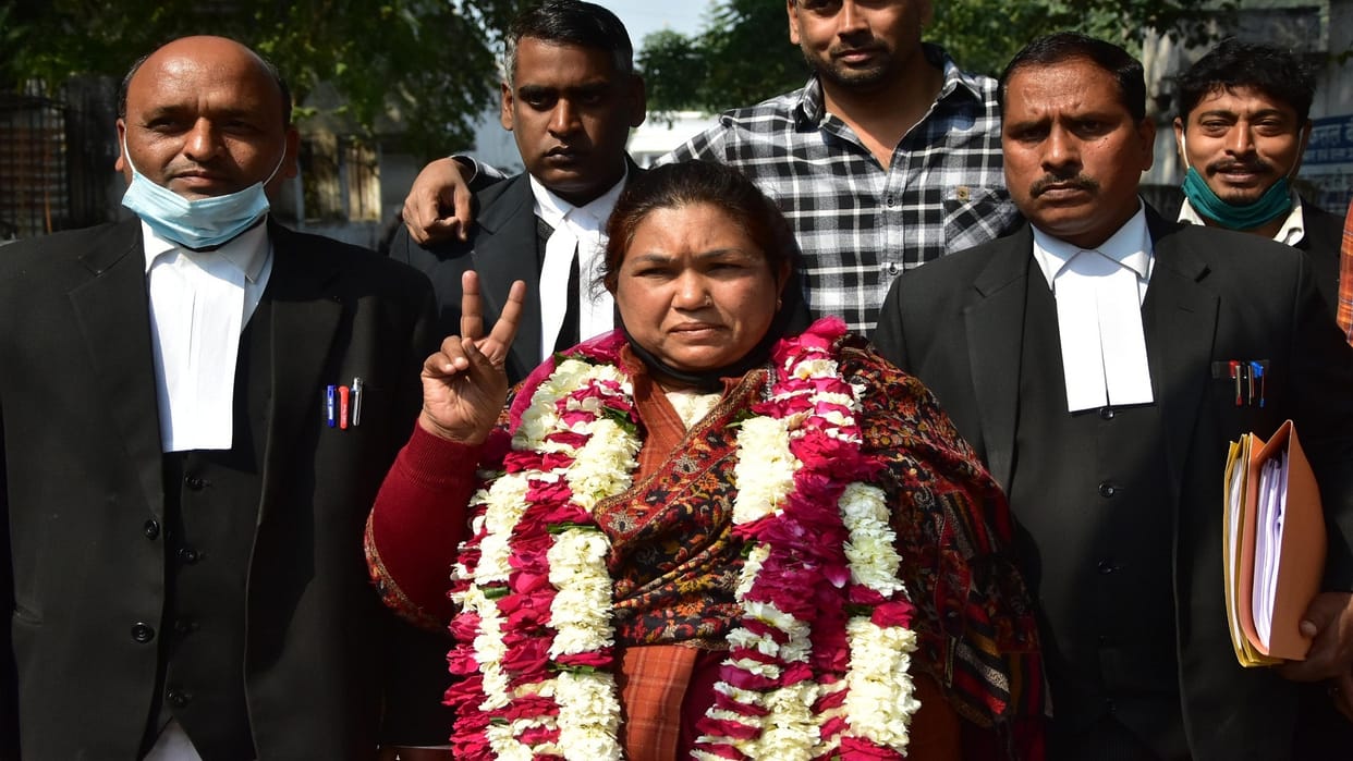Threatening to kill SP MLA Vijma Yadav son