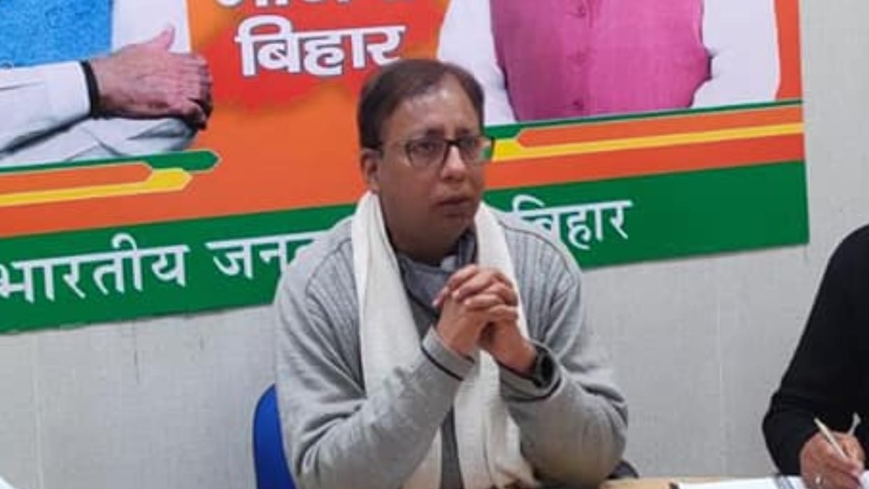 clash between ruling JDU and BJP over demand of special status to State