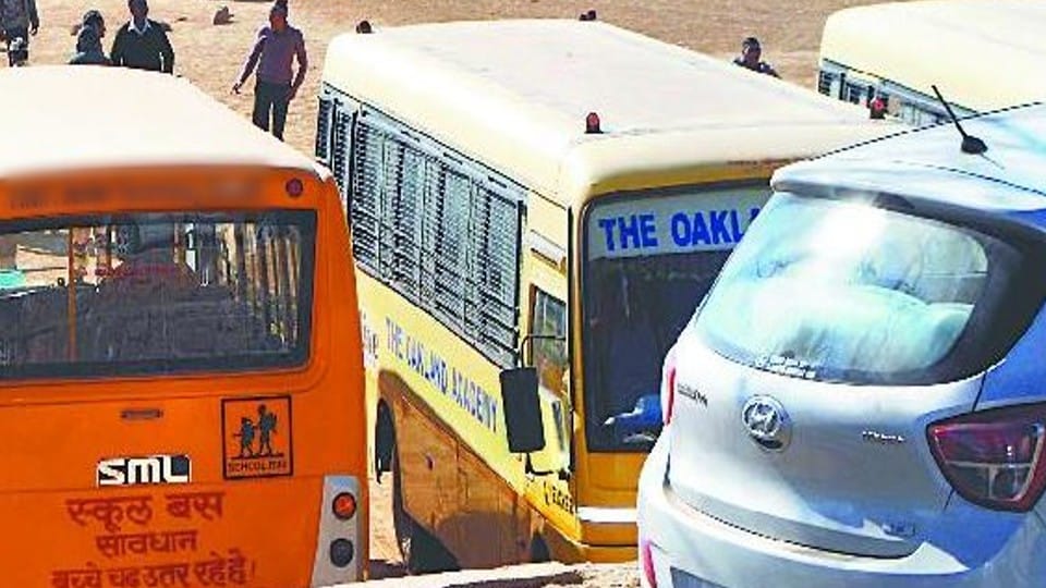 More than six hundred private buses acquired for elections duty in agra