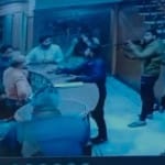 बदमाश बंदूक की नोक पर बियर की बोतलें भी छीनकर ले गए। (सीसीटीवी फुटेज)