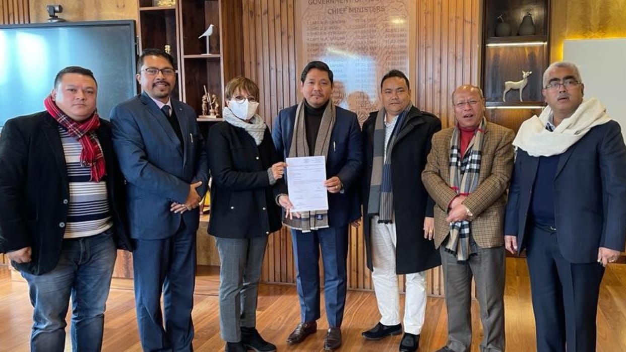 5 remaining Congress MLAs join BJP backed MDA in Meghalaya news in Hindi