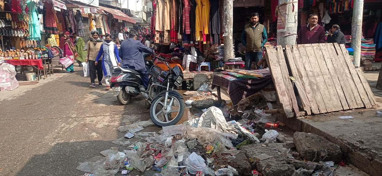 Dirt in Thanesar market, fury among shopkeepers, Kurukshetra