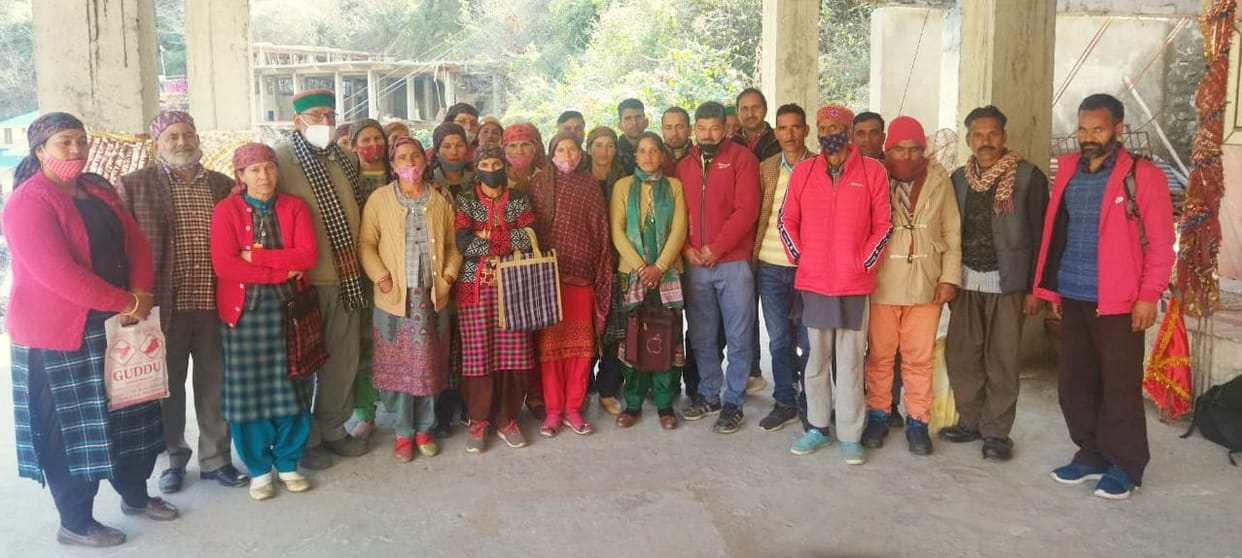 milk producers association aani demanded for 40 rupee per ltr rate of milk