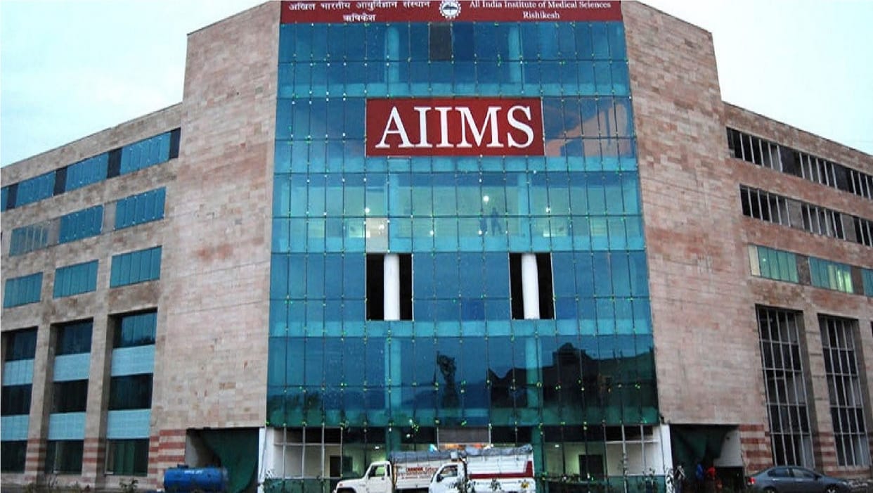 CBI raids, scam in AIIMS Rishikesh, cases filed against Eight including five officers