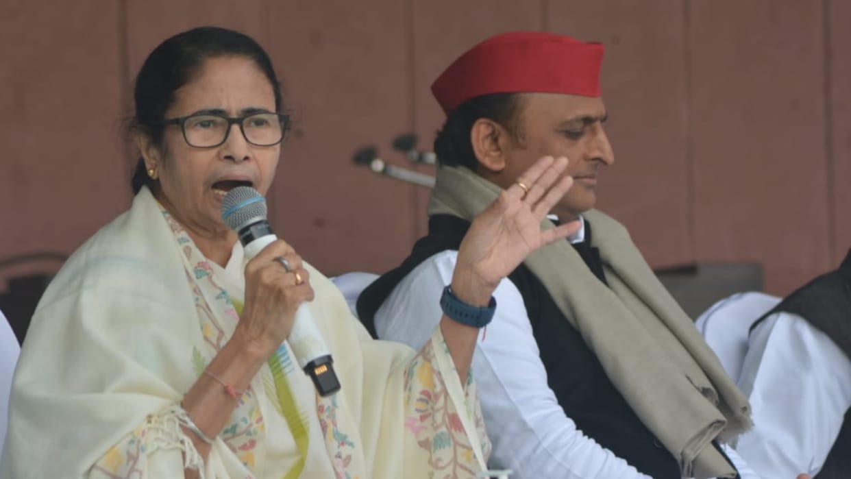 Mamata Banerjee appeals to defeat BJP and support Samajwadi Party.