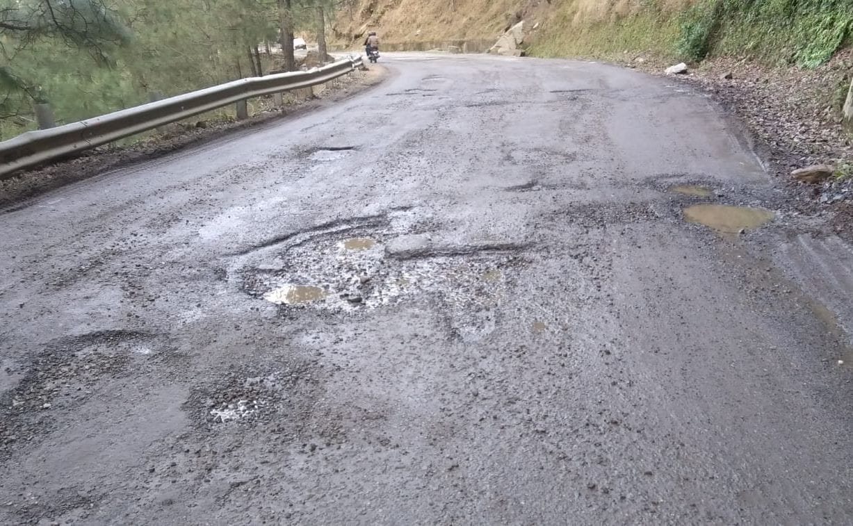 From Dradda to Goli, NH turns into pits
