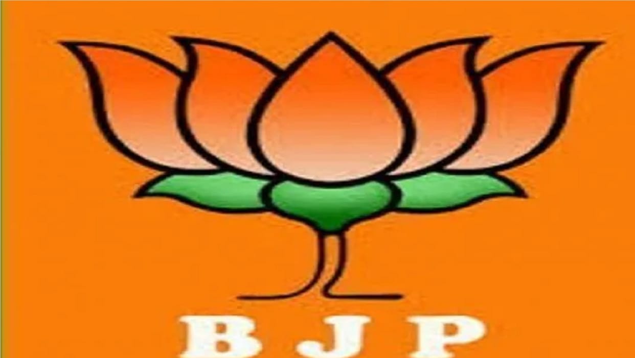 UP Election 2022: Read about Sitapur Sadar seat.