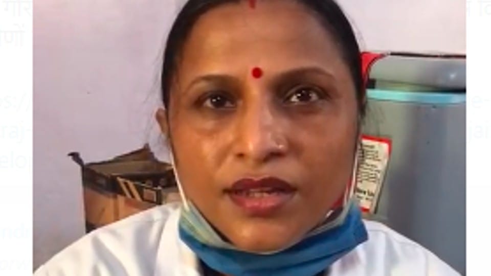 Chhatarpur: Women health worker made a record by applying 1 lakh vaccine doses without taking leave