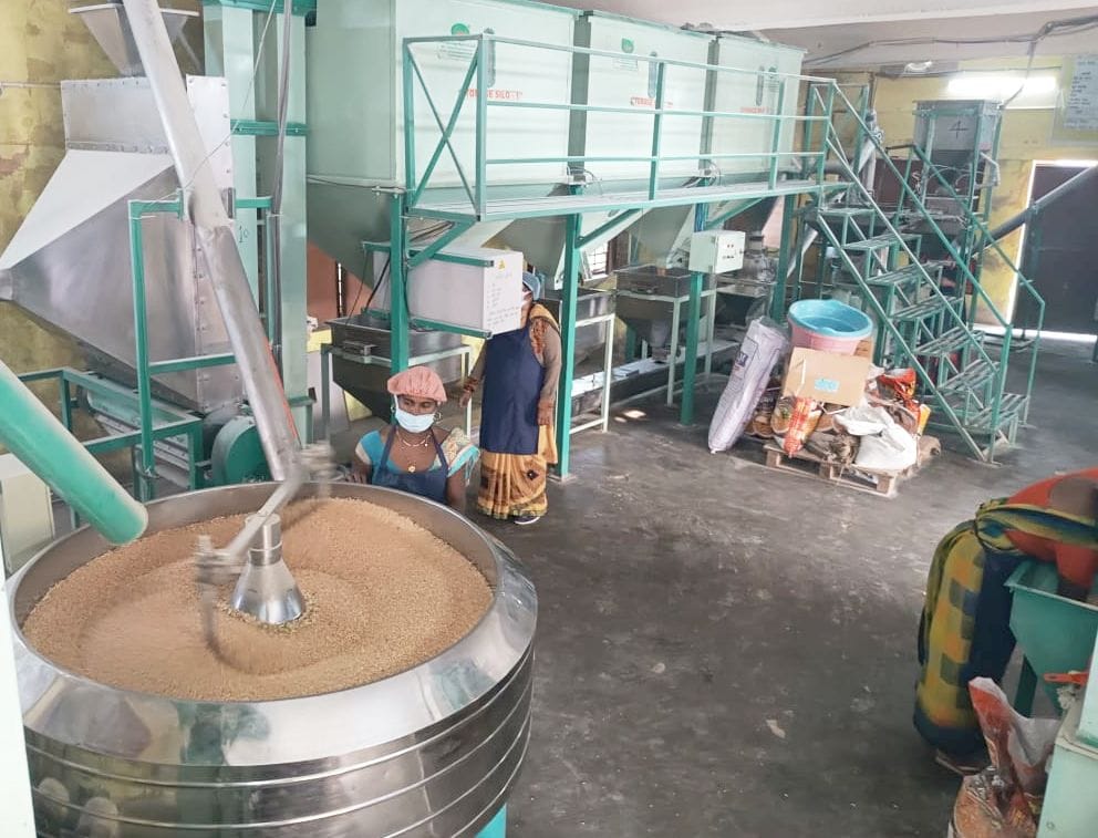 fathepur news,Power cut and low-voltage nutrition plant
