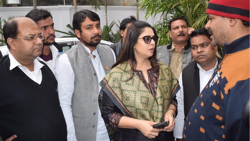congress leader and actress nagma attacked center said government failed on every front inflation became uncontrollable