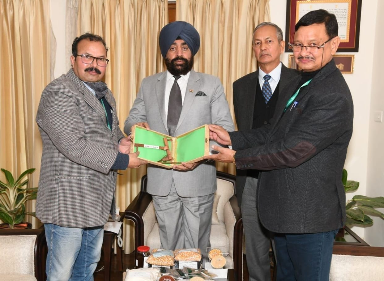 Director Meets With Governor
