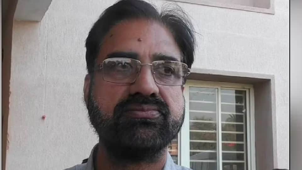 MP News: Legislature of two MLAs intact even after two years in MP, sword hangs on five