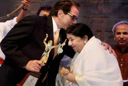 dharmendra did not attend lata mangeshkar funeral for this reason know